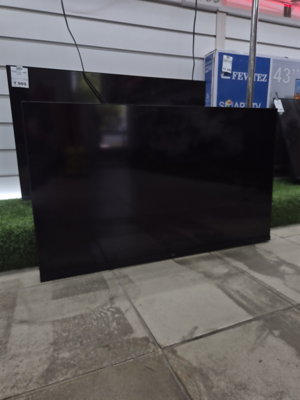Телевизор BQ 32FS32B
