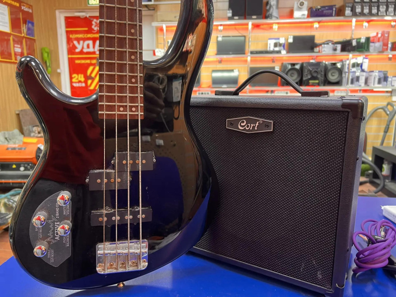 Электрогитара Cort Action Bass Plus LH