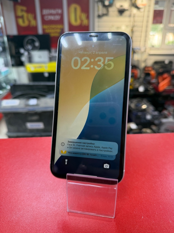 Мобильный телефон Apple iPhone XR